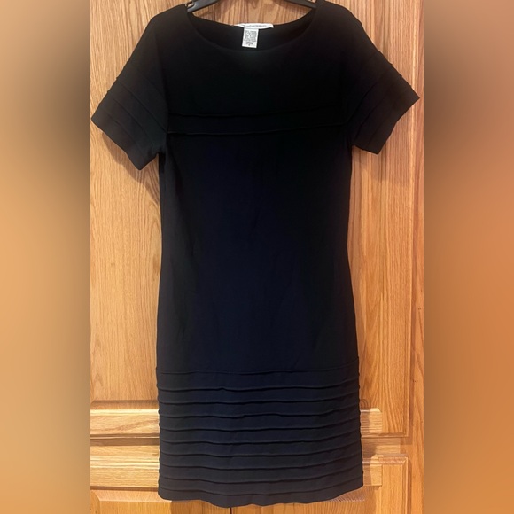 Diane‎ von Furstenberg Short Sleeve Round Neck Stretch Sheath Dress Black Size 2 - Picture 5 of 12